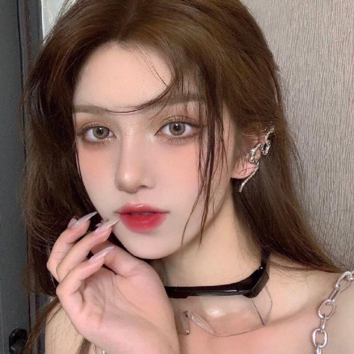 老铺黄金一年狂赚48.68亿元